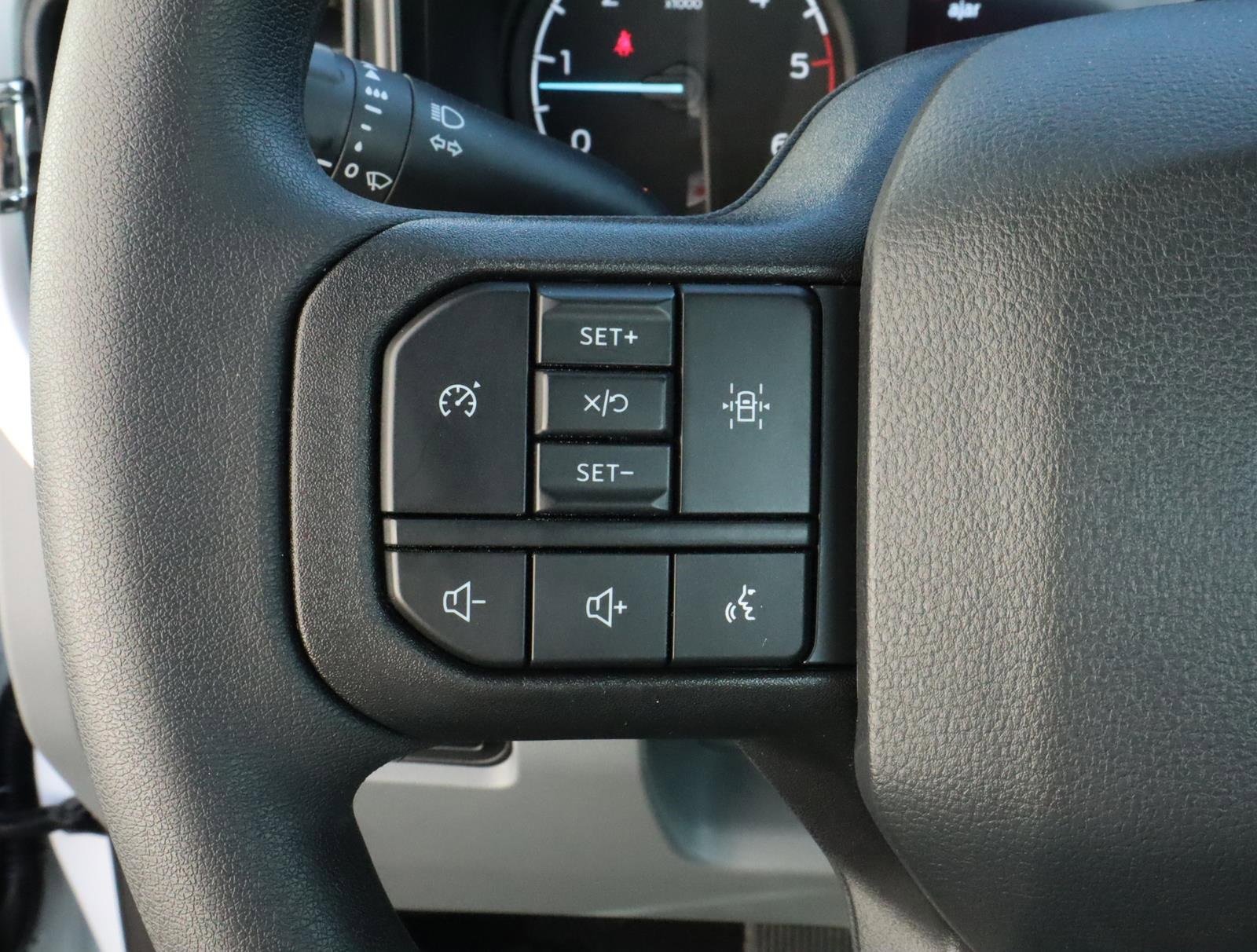 Used 2024 Ford F350 XL w/ XL Chrome Package image 14