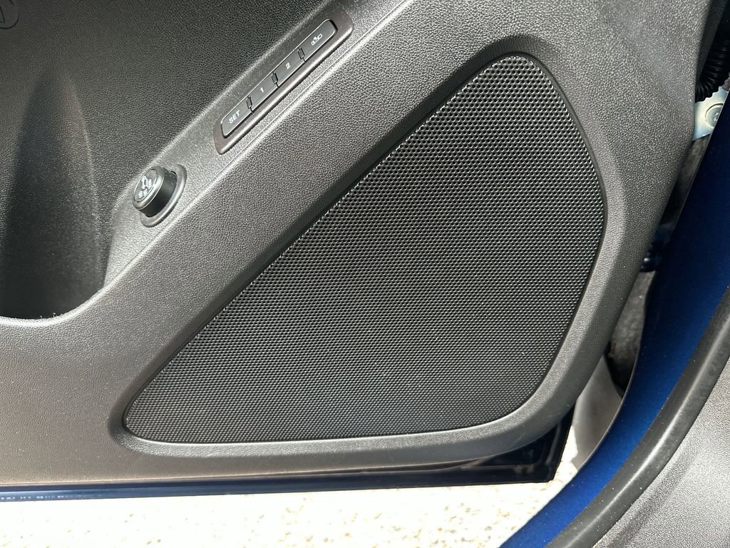 Used 2020 Chevrolet Equinox Premier image 30