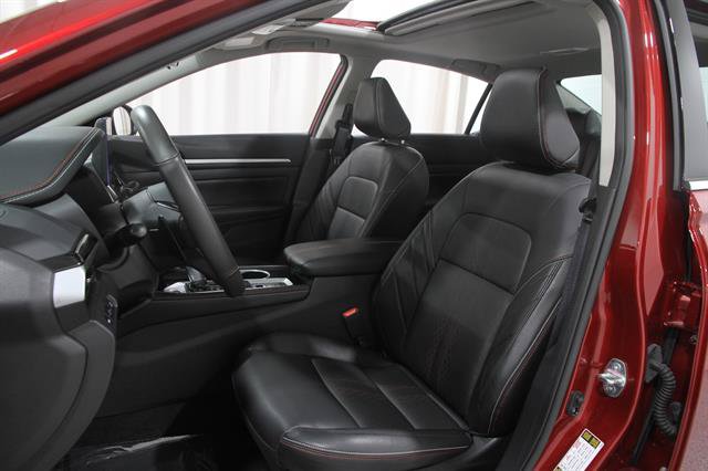 Used 2024 Nissan Altima 2.5 SR w/ SR Premium Package AWD/4WD image 5