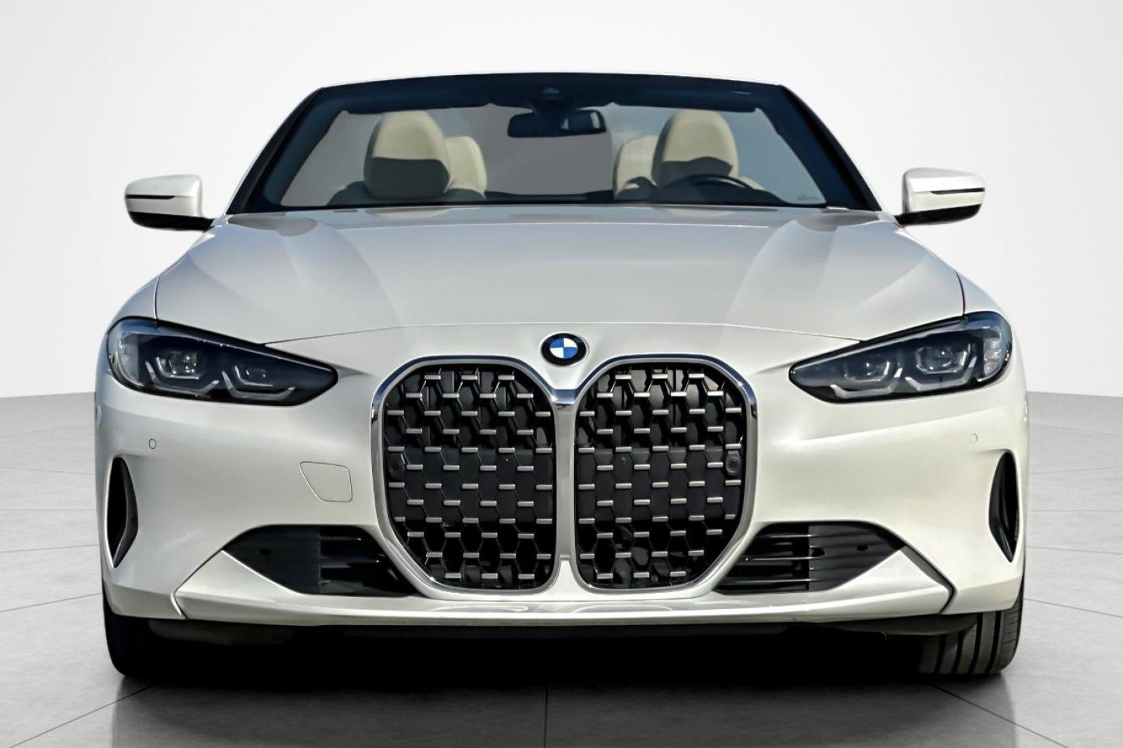 Used 2023 BMW 430i Convertible w/ Convenience Package image 8