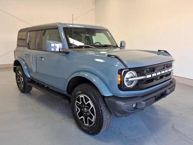 Used 2024 Ford Bronco Outer Banks AWD/4WD image 1
