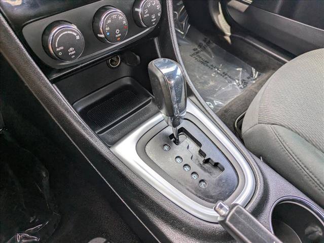 Used 2012 Chrysler 200 Touring FWD image 12