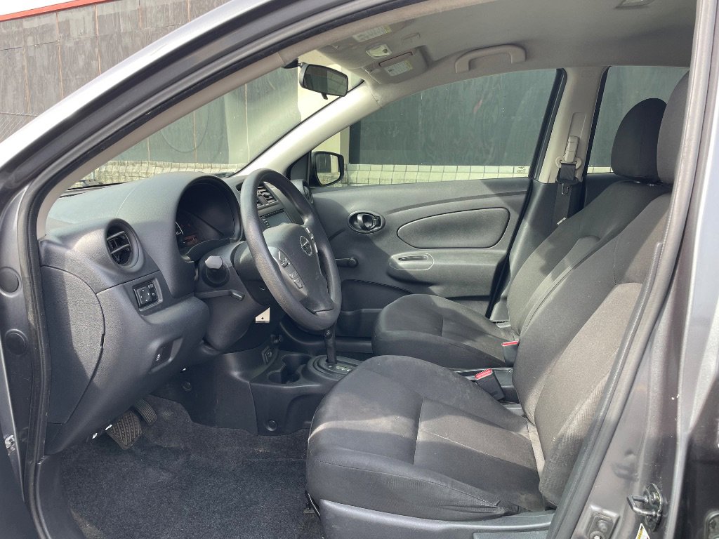 Used 2019 Nissan Versa S Plus image 2
