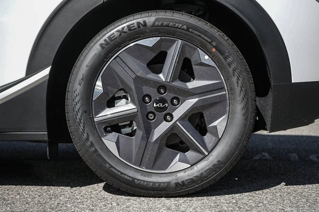 New 2026 Kia EV6 Light RWD image 17