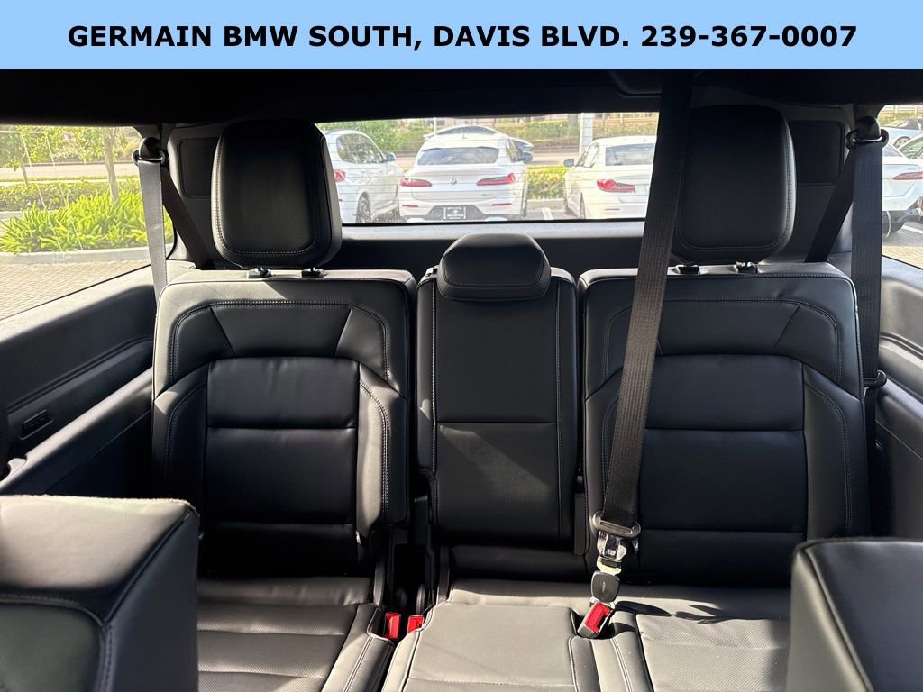 Used 2025 Lincoln Navigator L Reserve w/ Jet Appearance Package image 5