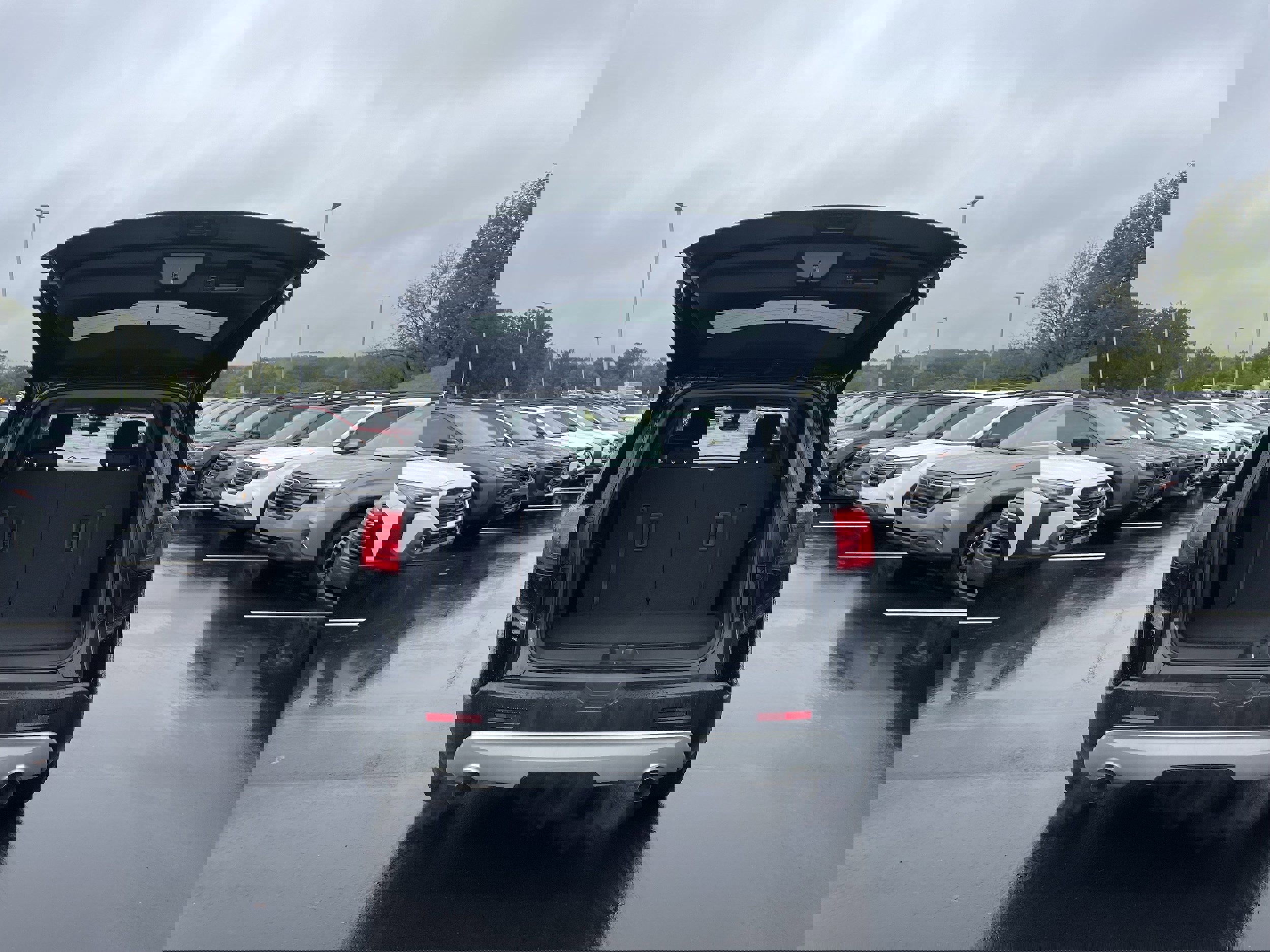 Used 2019 GMC Acadia SLE image 11