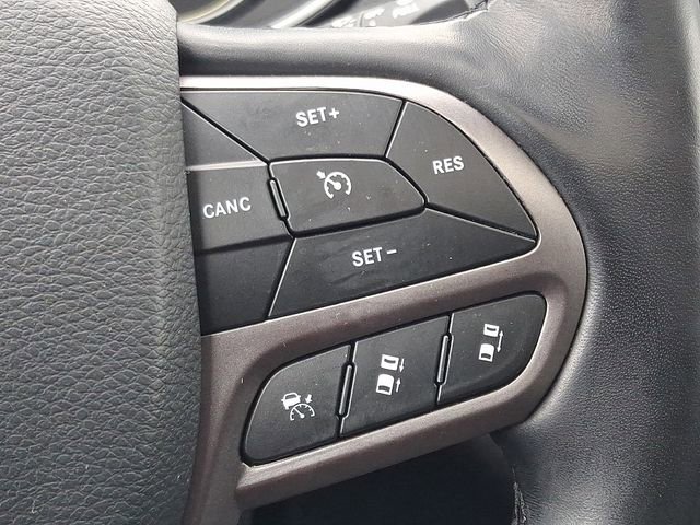 Used 2021 Jeep Cherokee Limited w/ Elite Package AWD/4WD image 23