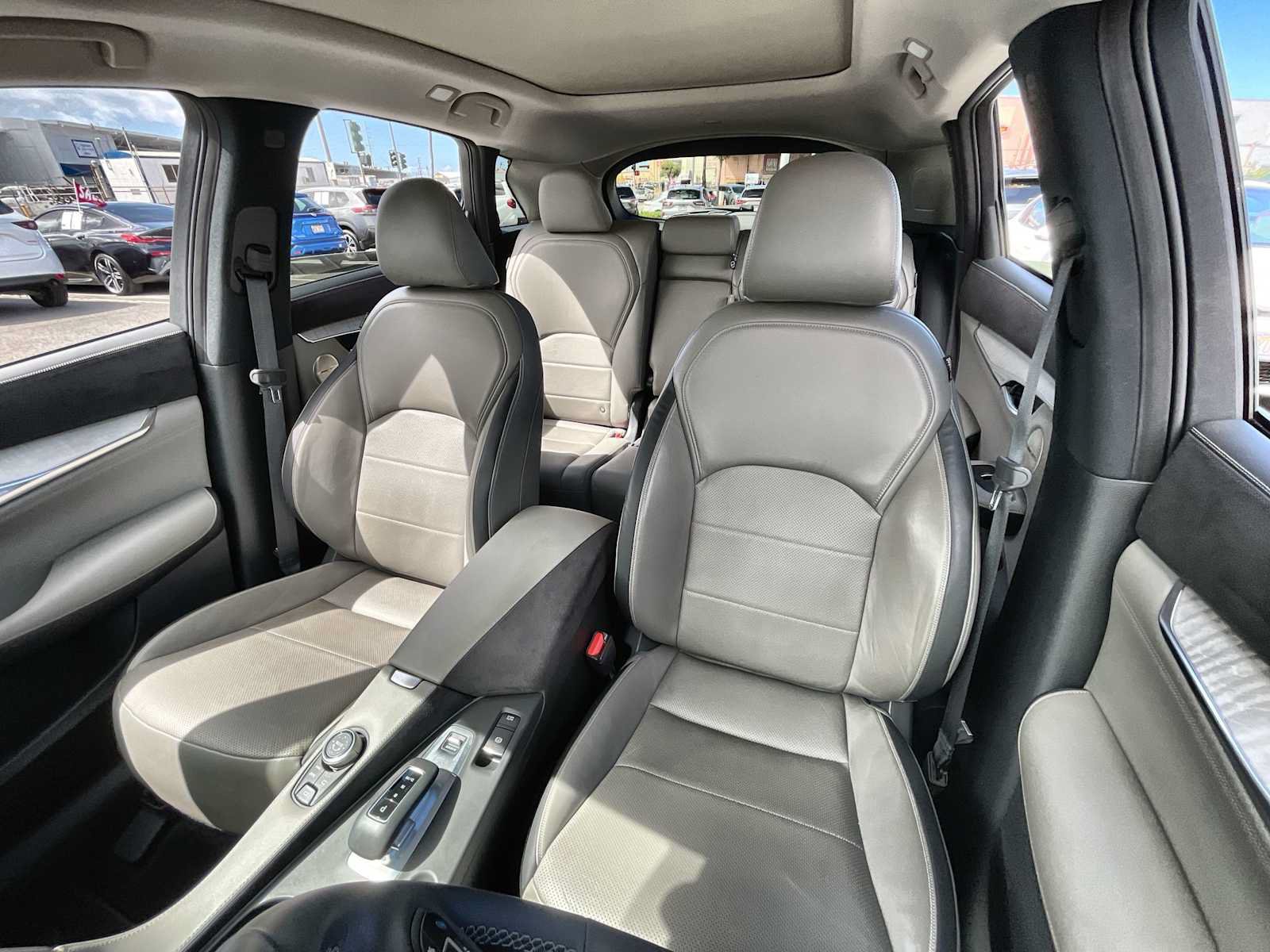 Used 2023 INFINITI QX50 Sensory w/ Accent Package FWD image 13