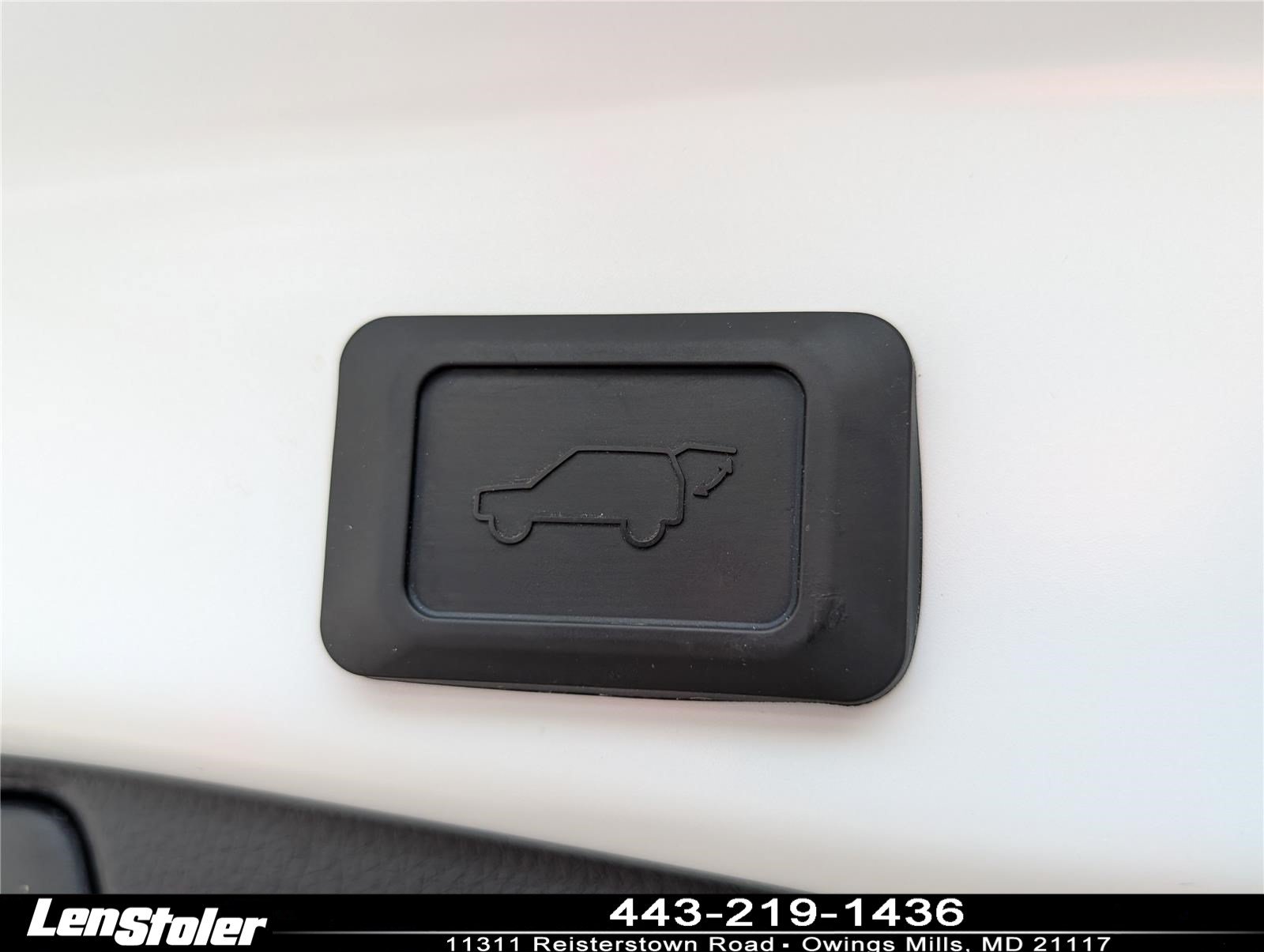 Used 2023 Toyota RAV4 XLE Premium AWD/4WD image 14