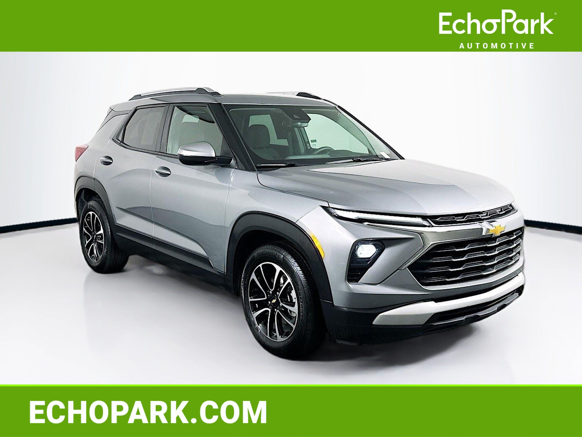 Used 2025 Chevrolet TrailBlazer LT FWD image 1