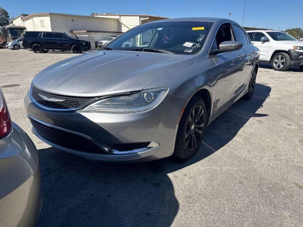Used 2015 Chrysler 200 Limited FWD image 9