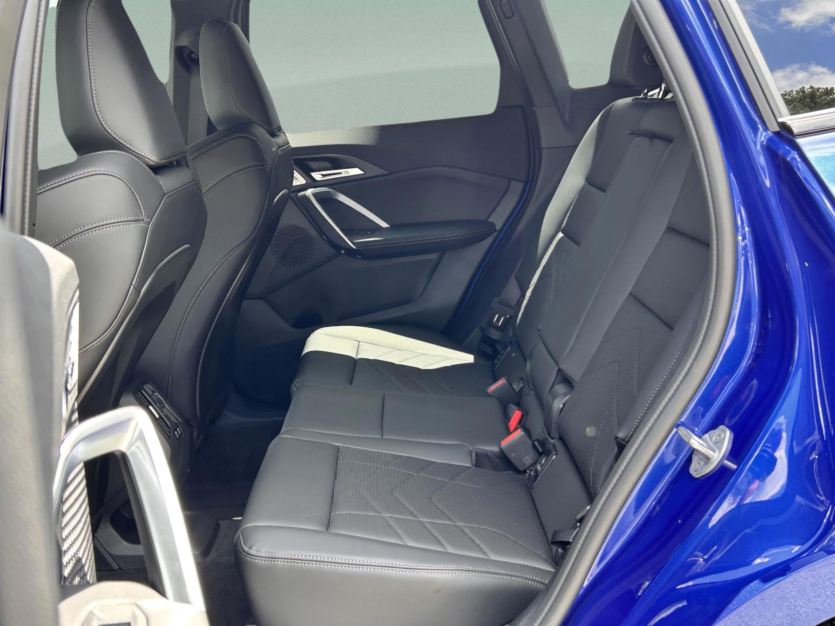 Used 2025 BMW X1 xDrive28i w/ Technology Package image 27