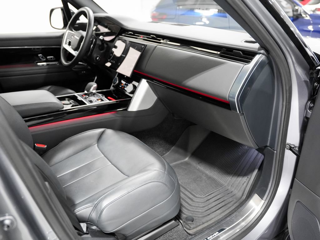 Used 2023 Land Rover Range Rover SE image 22