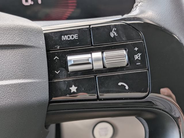 Used 2026 Kia Sorento S FWD image 24