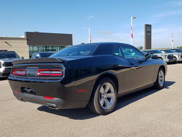 Used 2023 Dodge Challenger SXT image 5