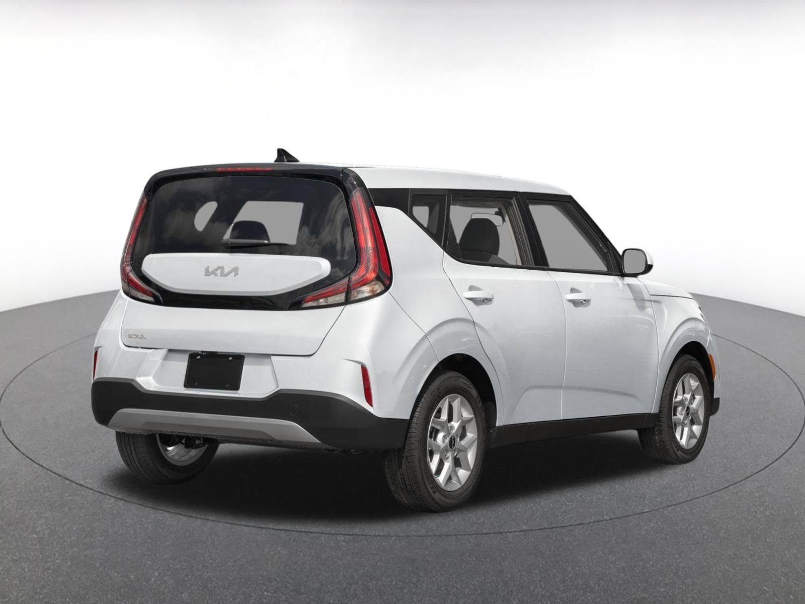 Used 2025 Kia Soul LX w/ LX Technology Package FWD image 2