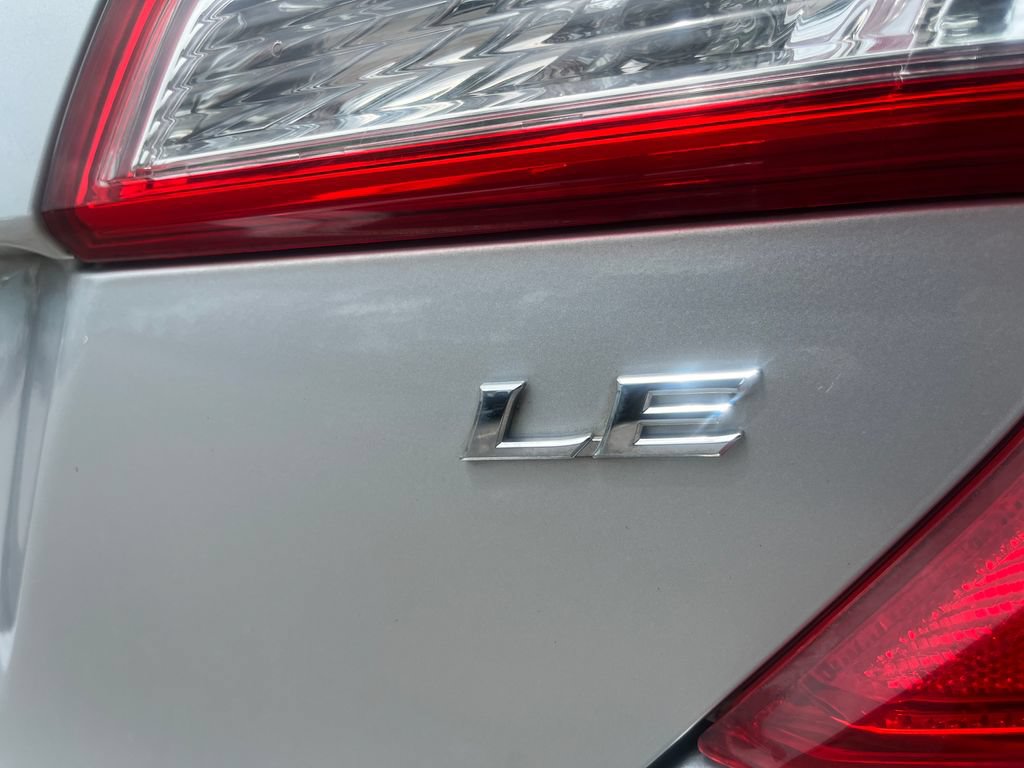 Used 2012 Toyota Camry LE FWD image 42