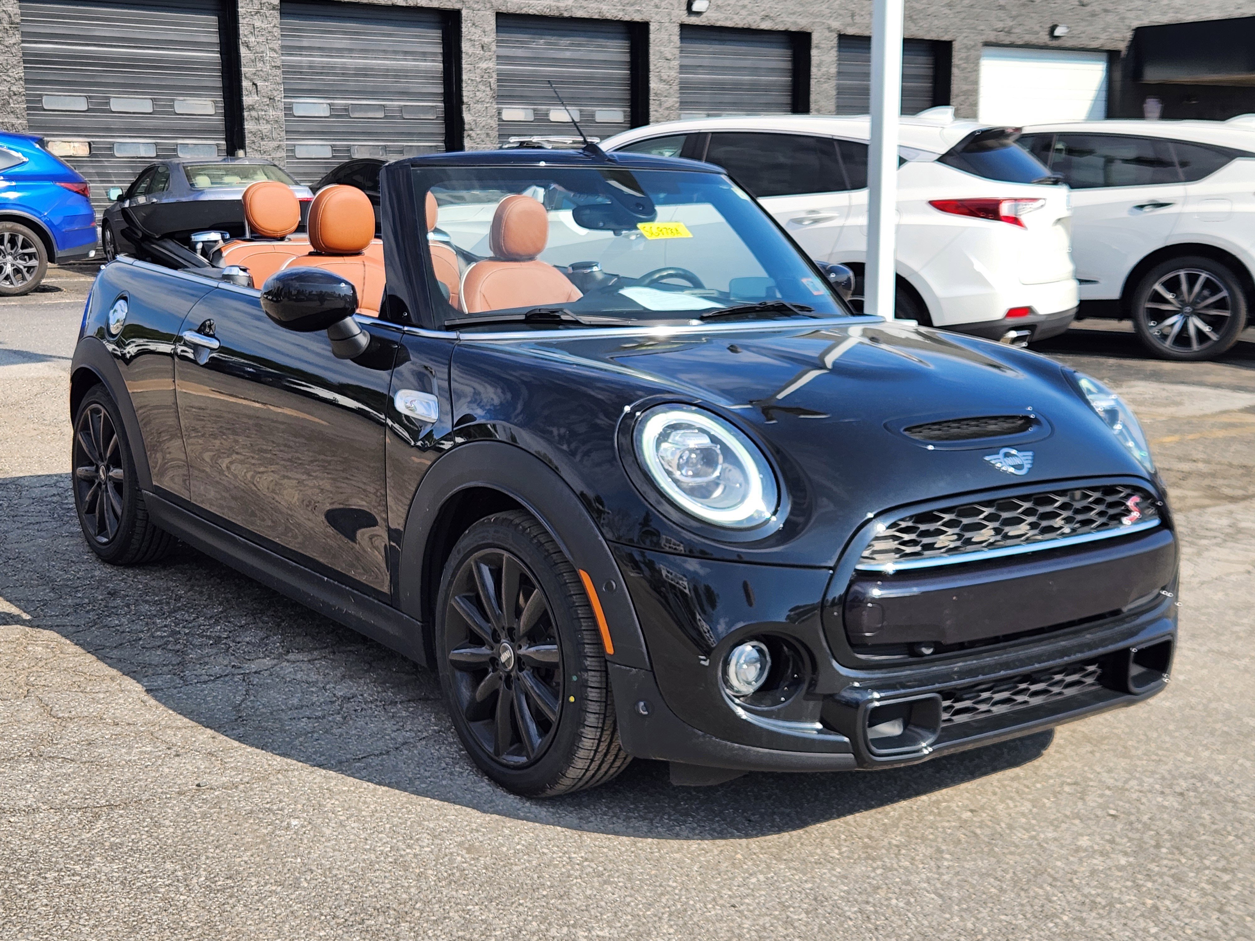 Used 2021 MINI Cooper S w/ Driver Assistance Package image 7
