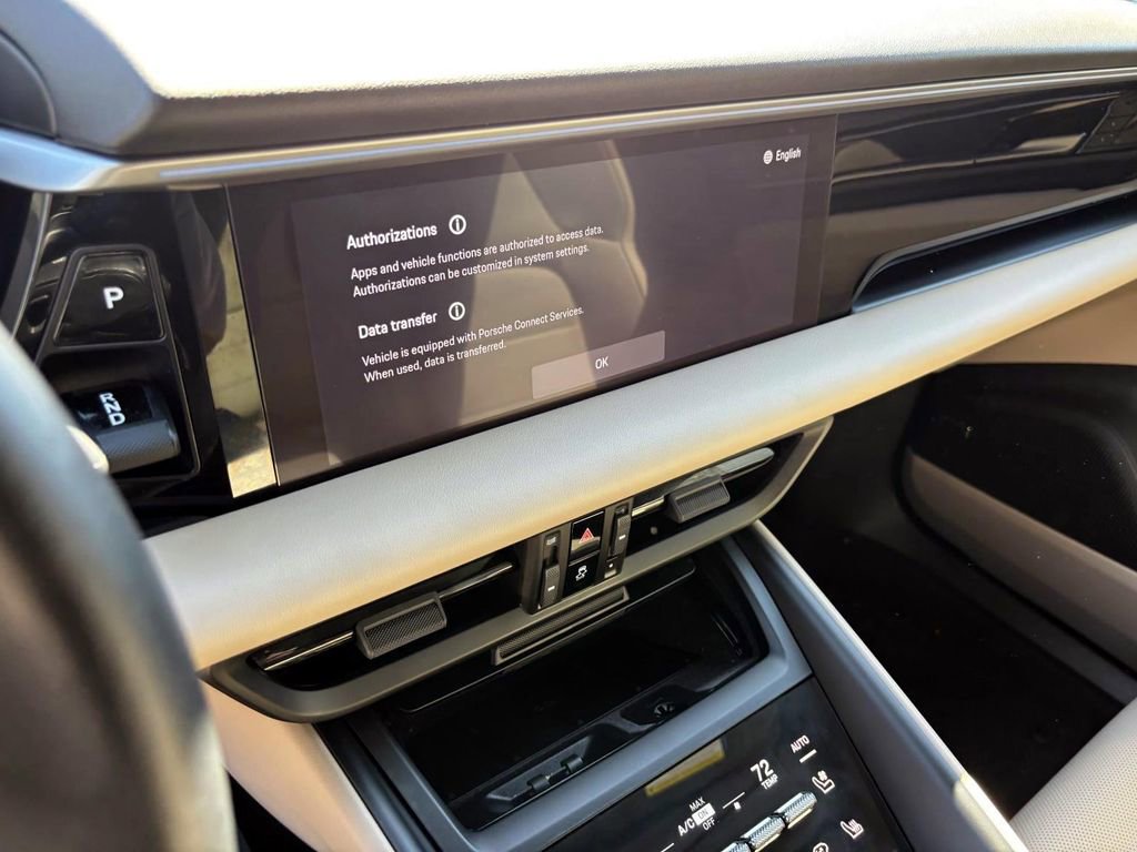 Used 2024 Porsche Macan 4 Electric image 31