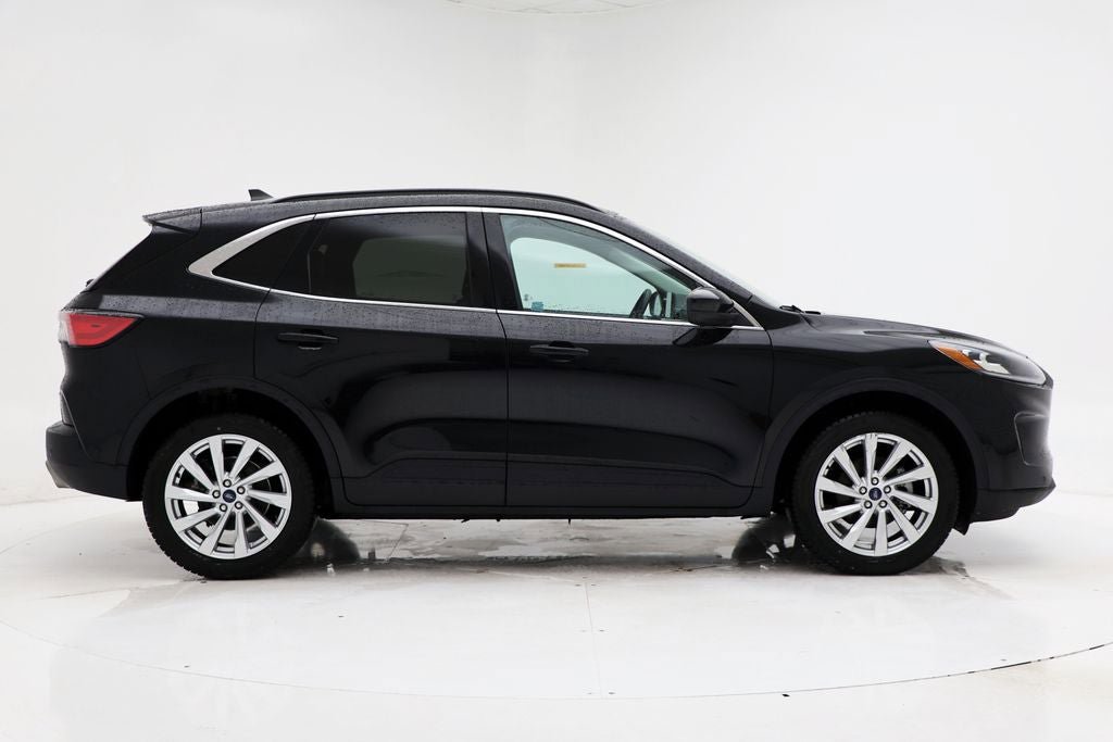 Used 2022 Ford Escape Titanium w/ Titanium Elite Package AWD/4WD image 3
