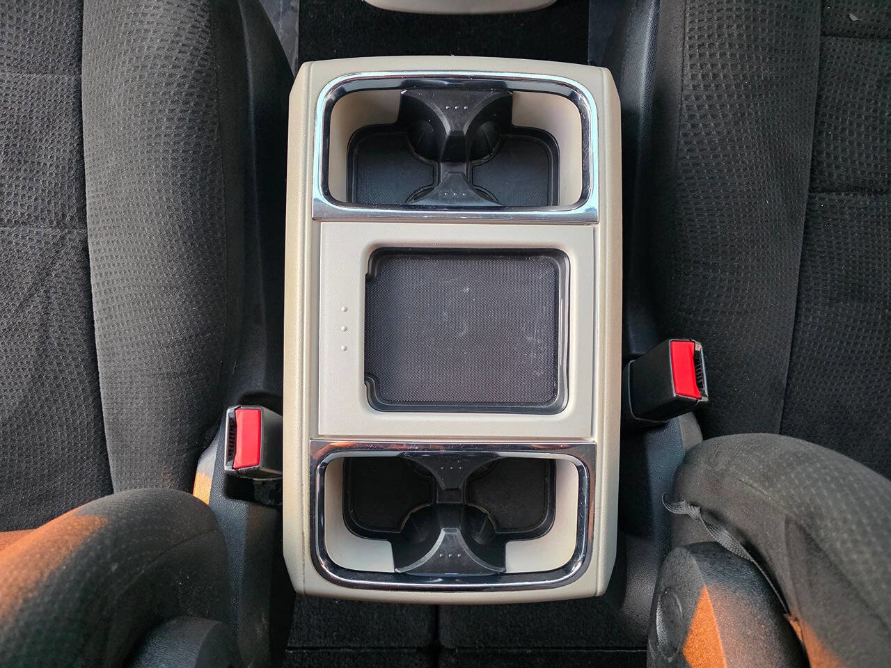 Used 2012 Dodge Grand Caravan Crew image 32