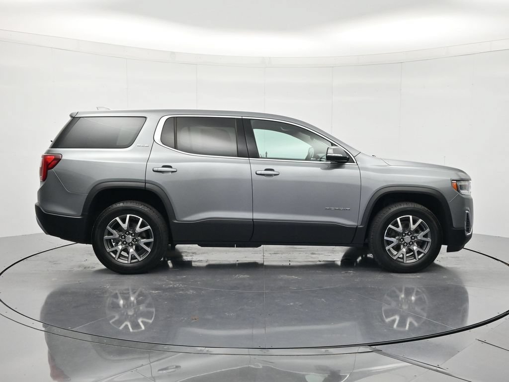 Used 2023 GMC Acadia SLE FWD image 4
