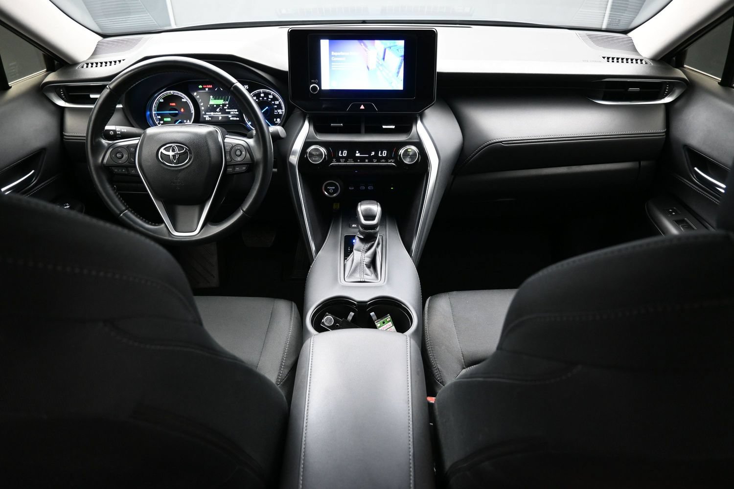 Used 2024 Toyota Venza LE AWD/4WD image 14