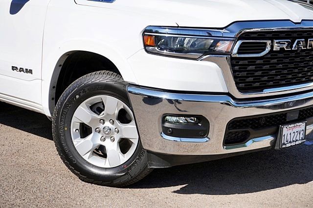 Used 2025 RAM 1500 Big Horn AWD/4WD image 4