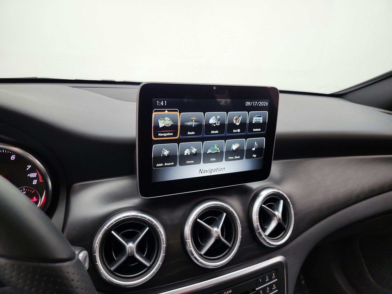 Used 2018 Mercedes-Benz CLA 250 image 14