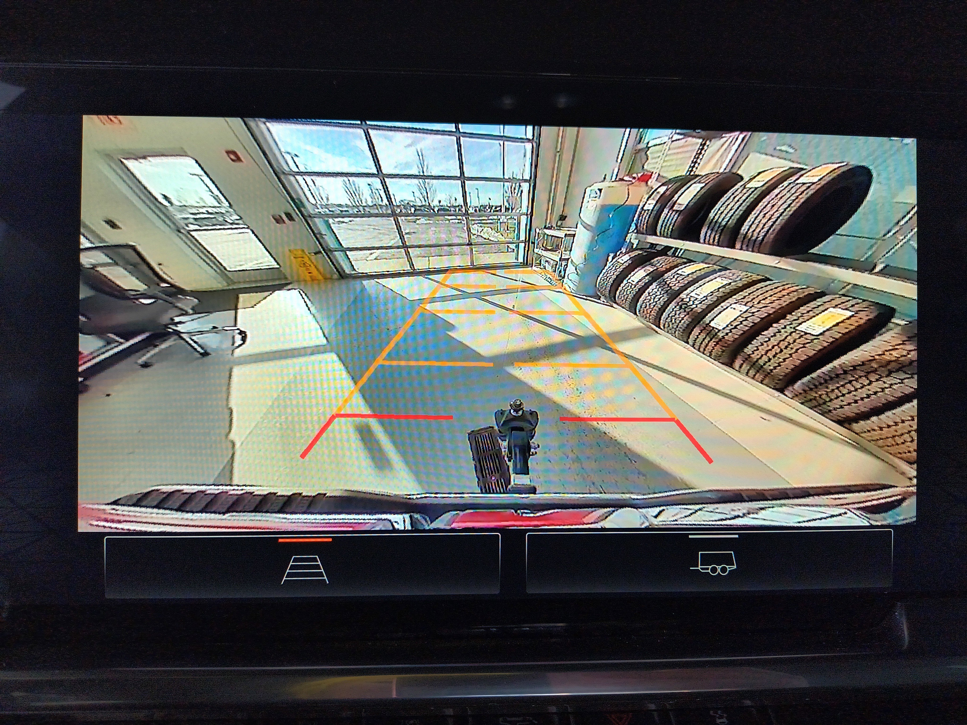 Used 2024 GMC Sierra 2500 SLE w/ SLE Convenience Package image 18