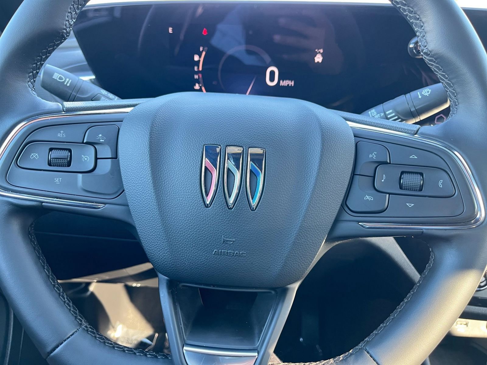 Used 2025 Buick Envista Sport Touring FWD image 27