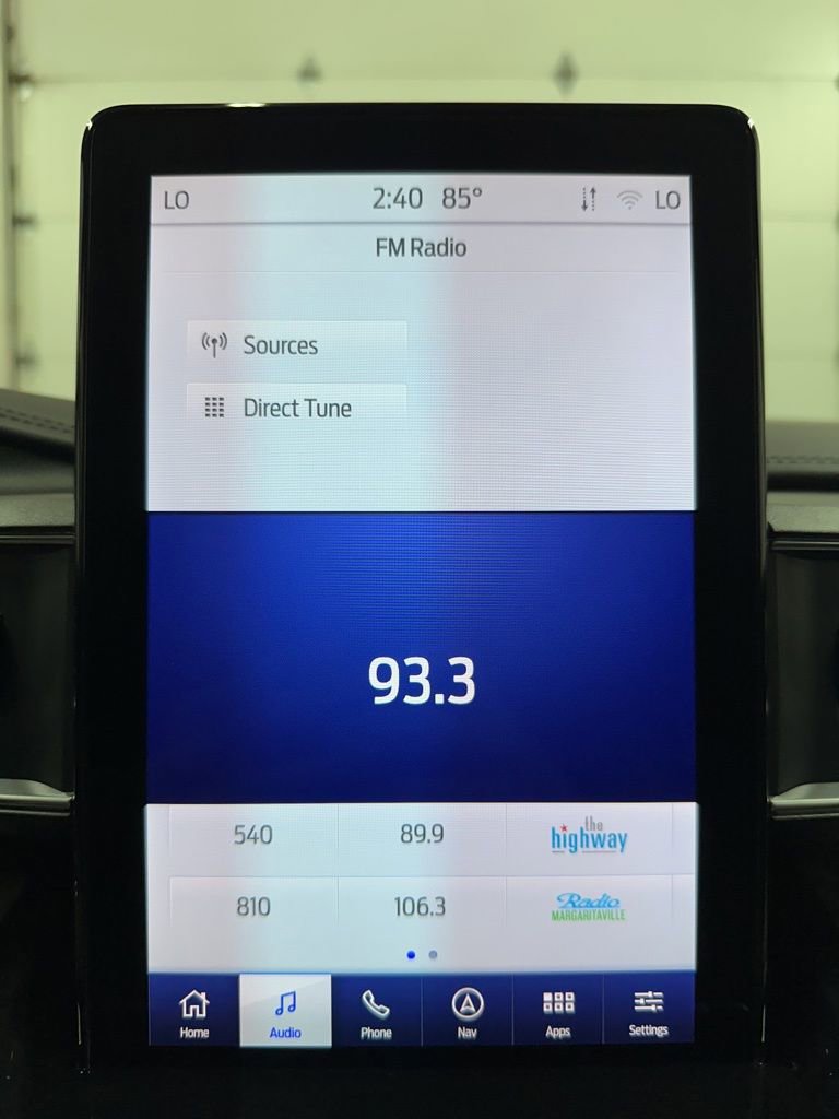 Used 2024 Ford Explorer Platinum w/ Technology Package image 25