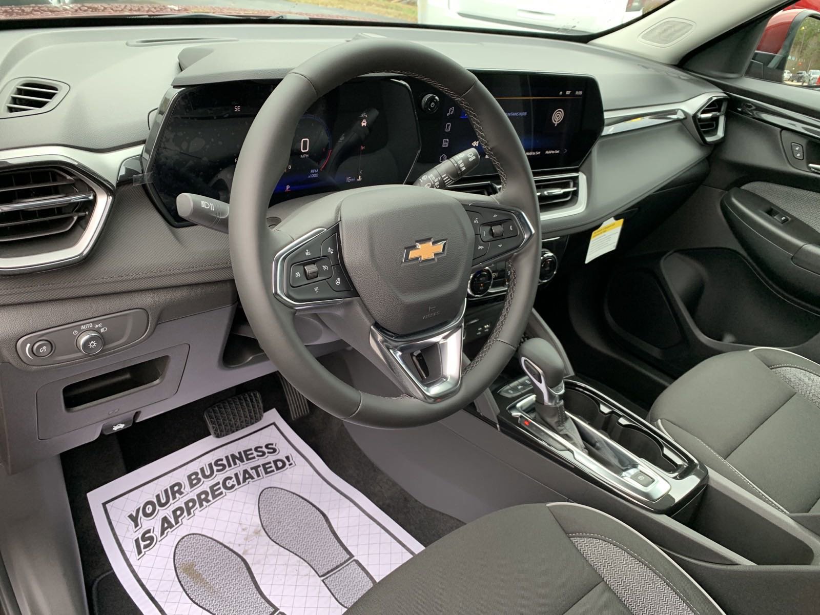 New 2025 Chevrolet TrailBlazer LT w/ Convenience Package image 11