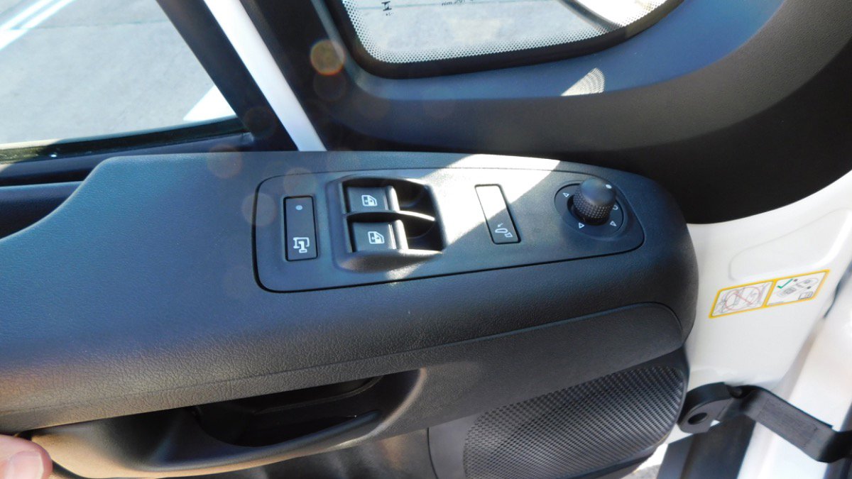 Used 2024 RAM ProMaster 3500 w/ Convenience Group image 15