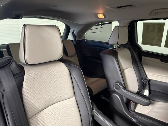Used 2026 Honda Odyssey Elite image 48