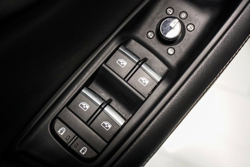 Used 2023 Audi Q8 Prestige w/ Prestige Package image 23