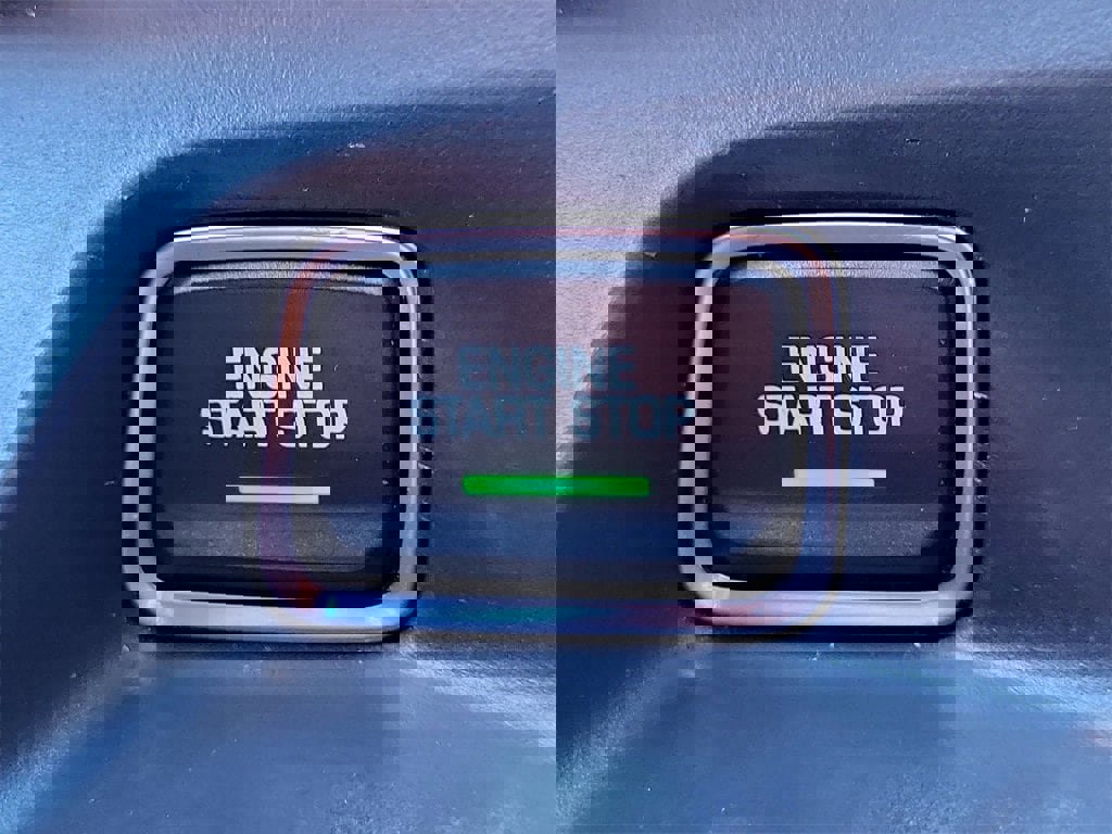 Certified 2022 Chevrolet Camaro LT image 26