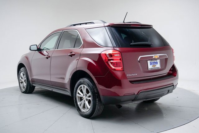 Used 2017 Chevrolet Equinox LT w/ Convenience Package image 3