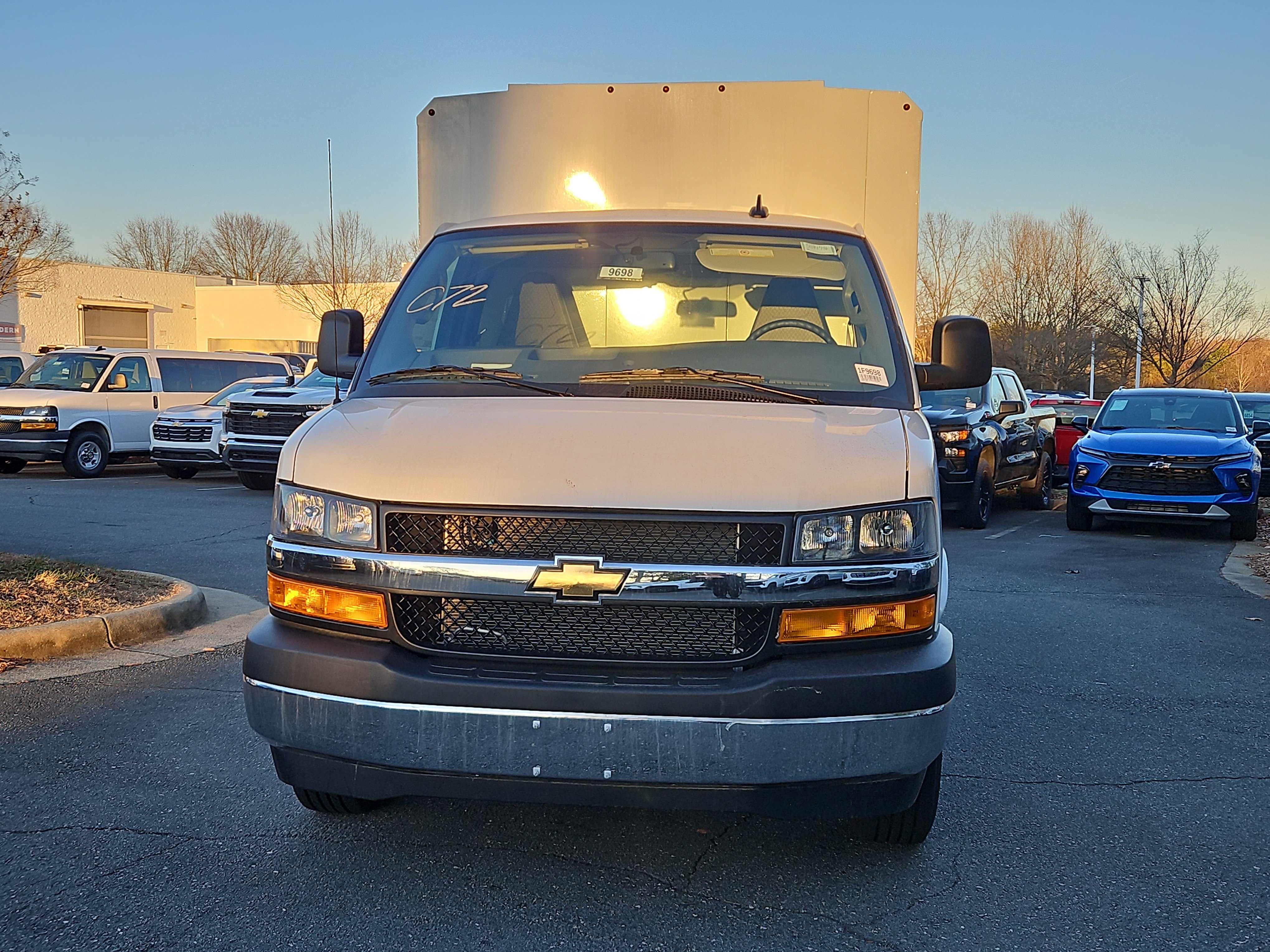 New 2025 Chevrolet Express 3500 w/ Power Convenience Package image 7