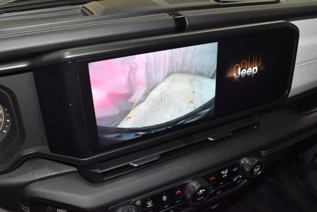 Used 2024 Jeep Wrangler Sahara image 14