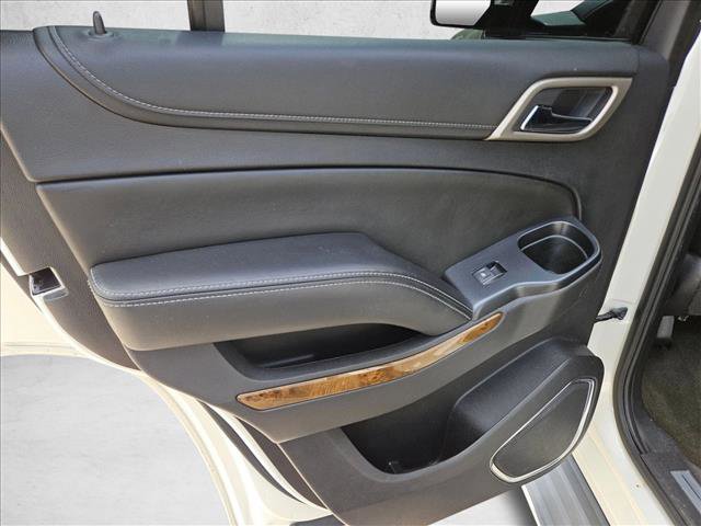 Used 2015 GMC Yukon Denali w/ Touring Package AWD/4WD image 12