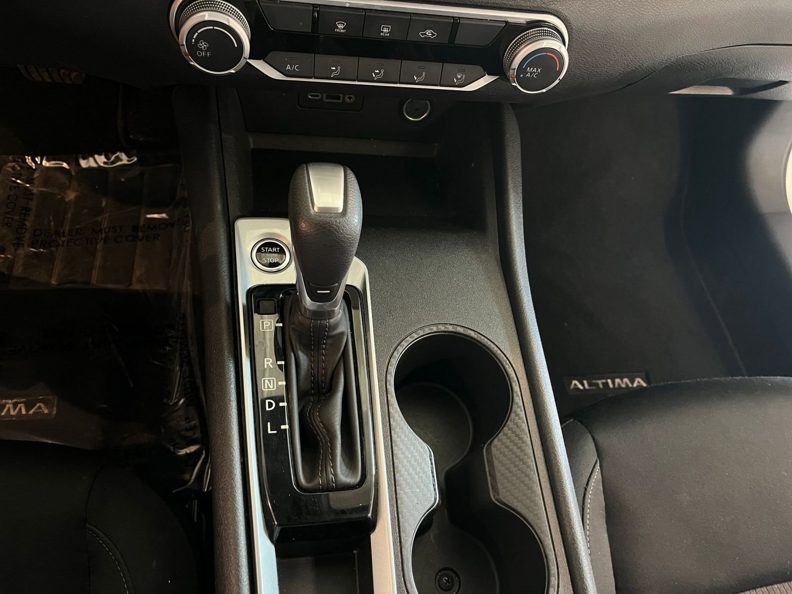 Used 2025 Nissan Altima 2.5 SV image 40