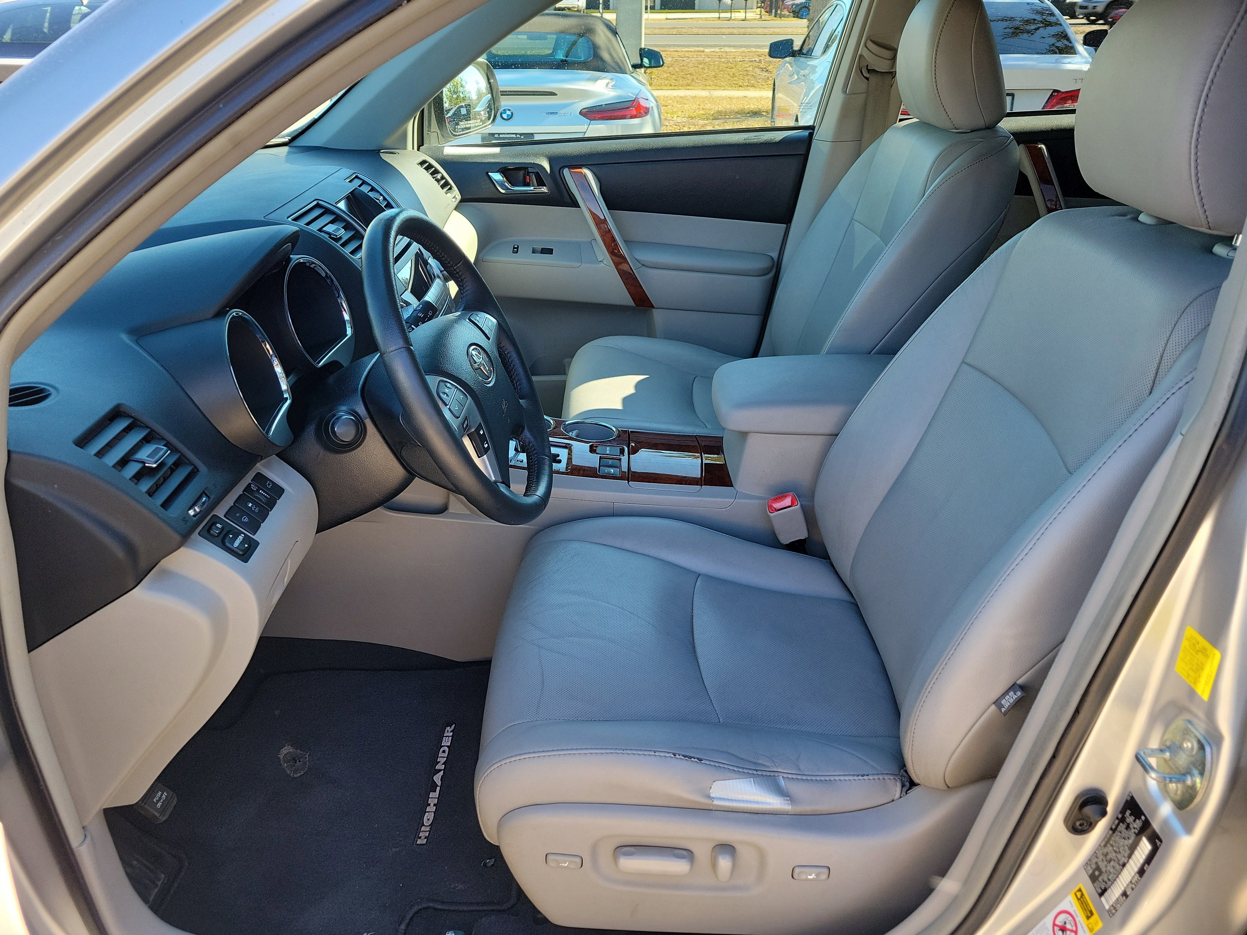 Used 2011 Toyota Highlander Limited image 22