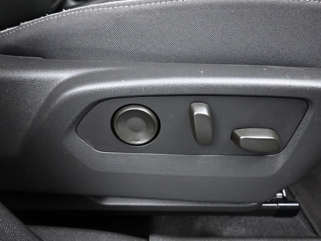 Used 2021 Buick Envision Essence AWD/4WD image 42