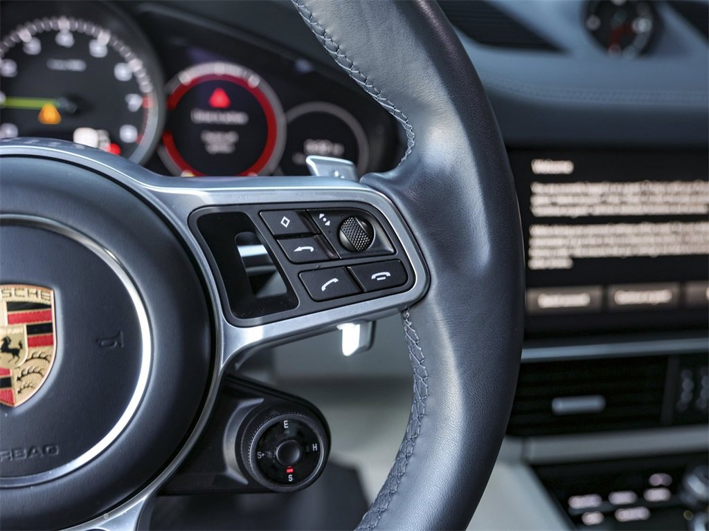 Certified 2023 Porsche Cayenne Platinum Edition image 19