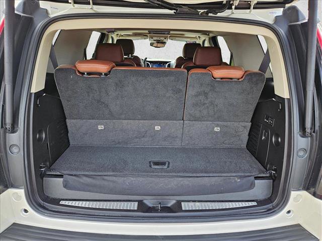Used 2015 Cadillac Escalade Premium image 6