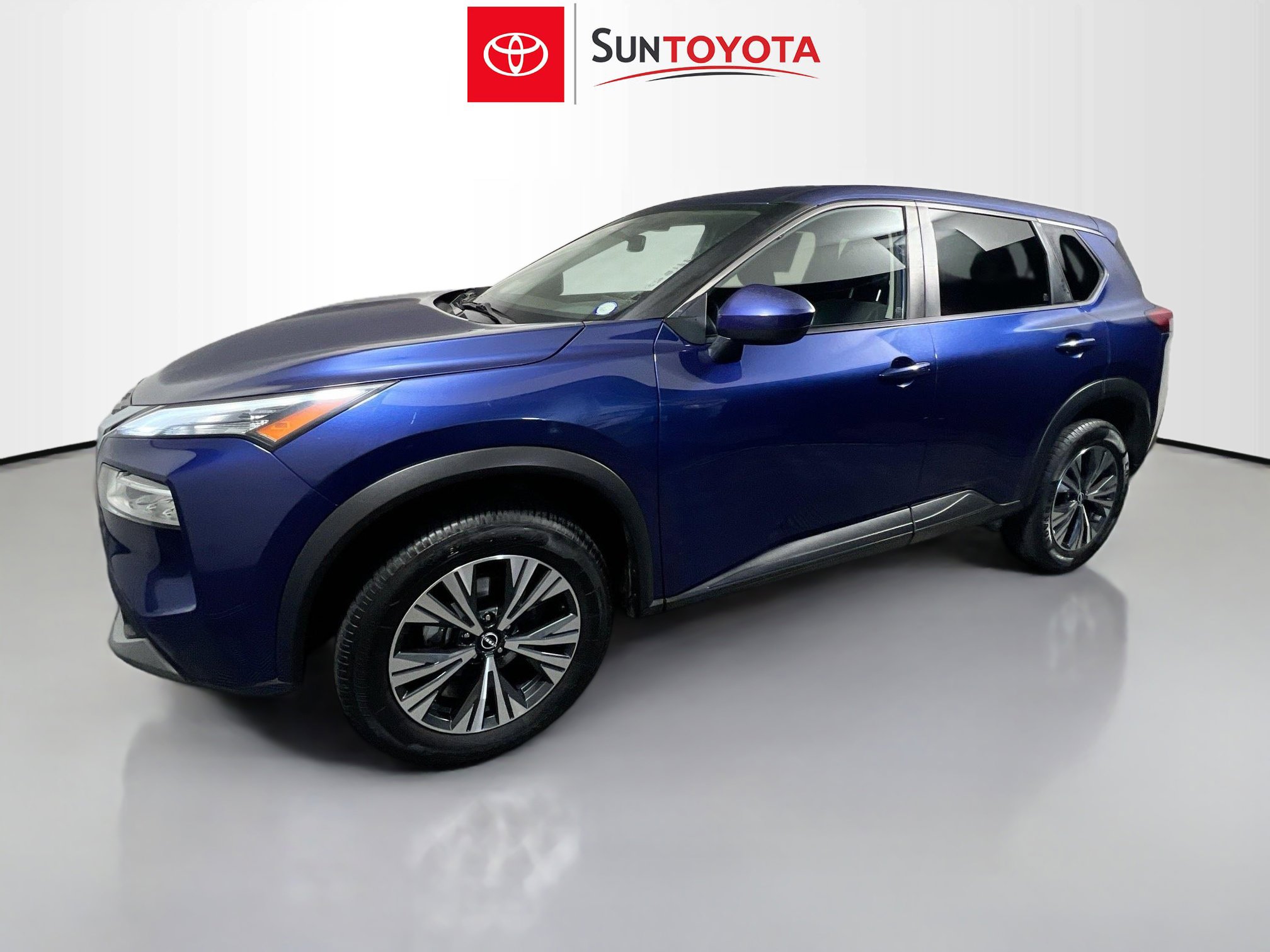 Used 2023 Nissan Rogue SV image 9
