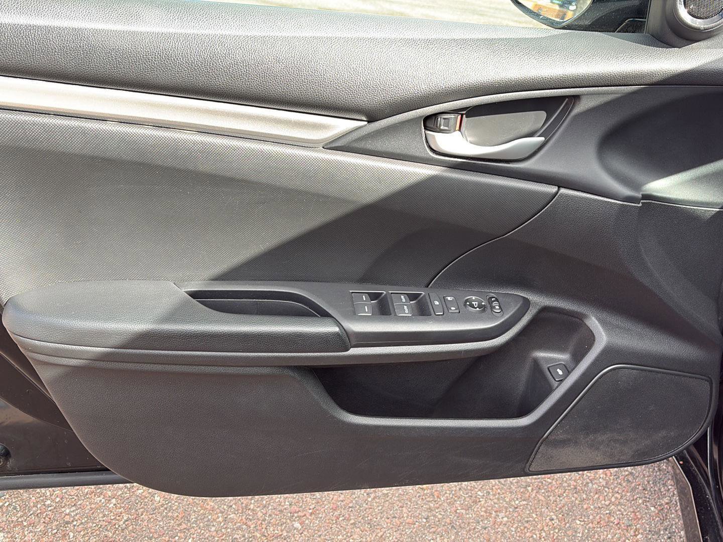 Used 2019 Honda Civic Sport image 8