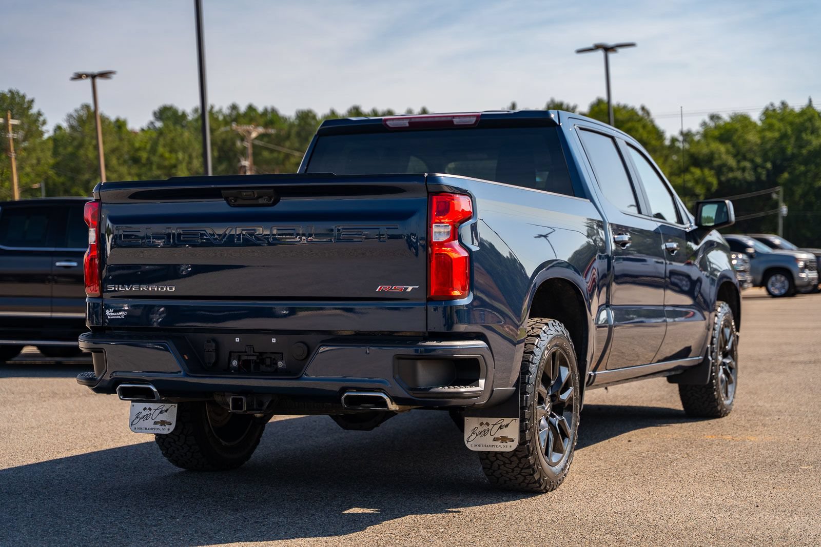 Used 2023 Chevrolet Silverado 1500 RST AWD/4WD image 7