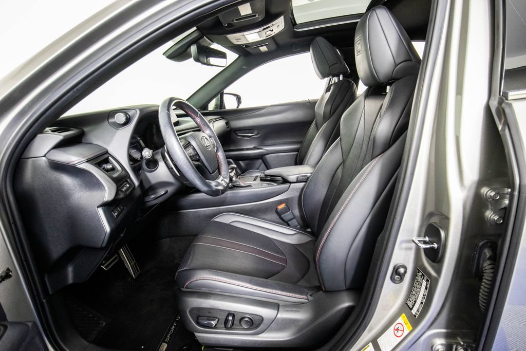 Used 2019 Lexus UX 200 F Sport w/ F Sport Premium Package FWD image 10